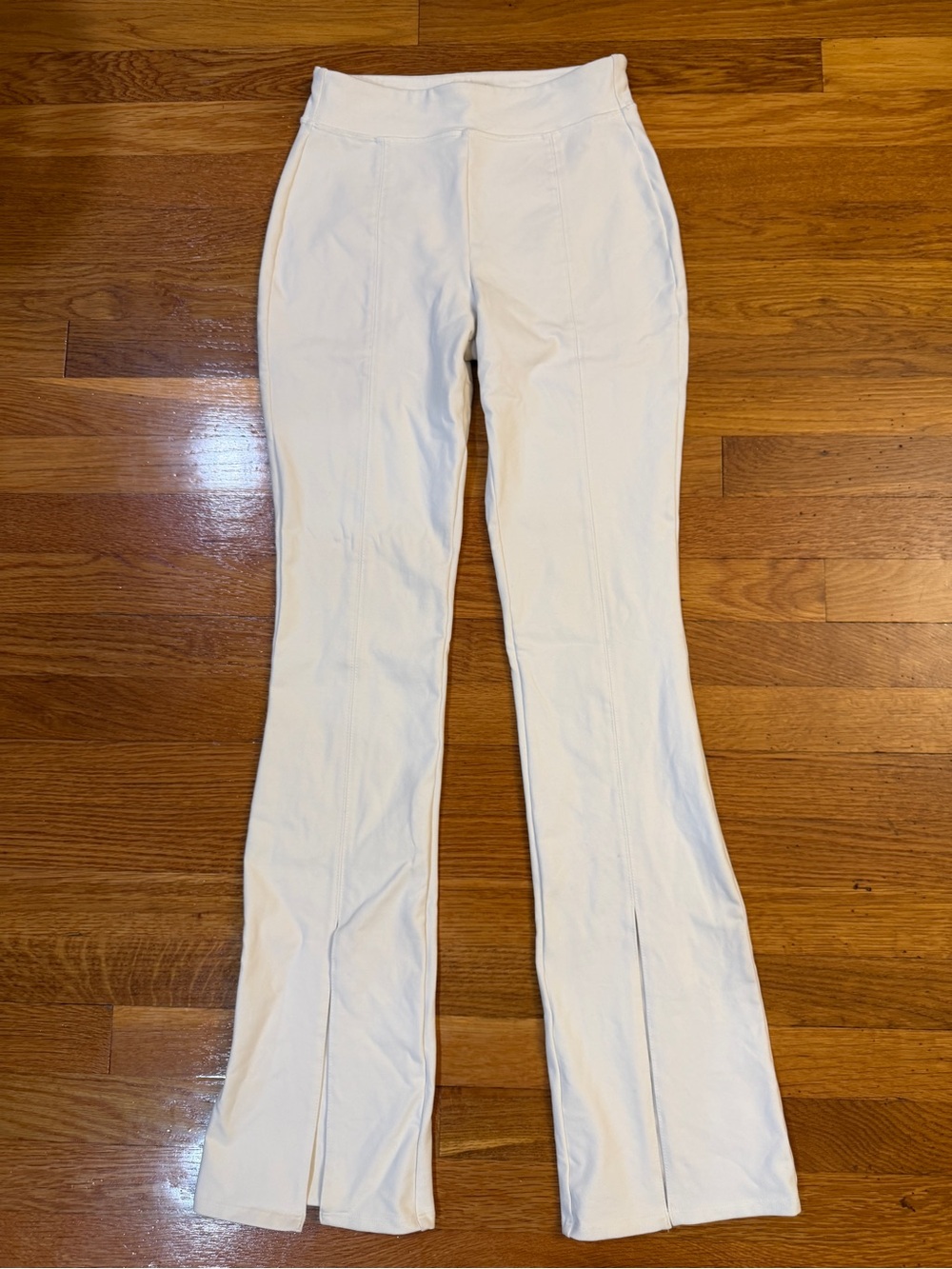 Alo Yoga High-waist Flared Leggings Front Slit Hems White - Size Small